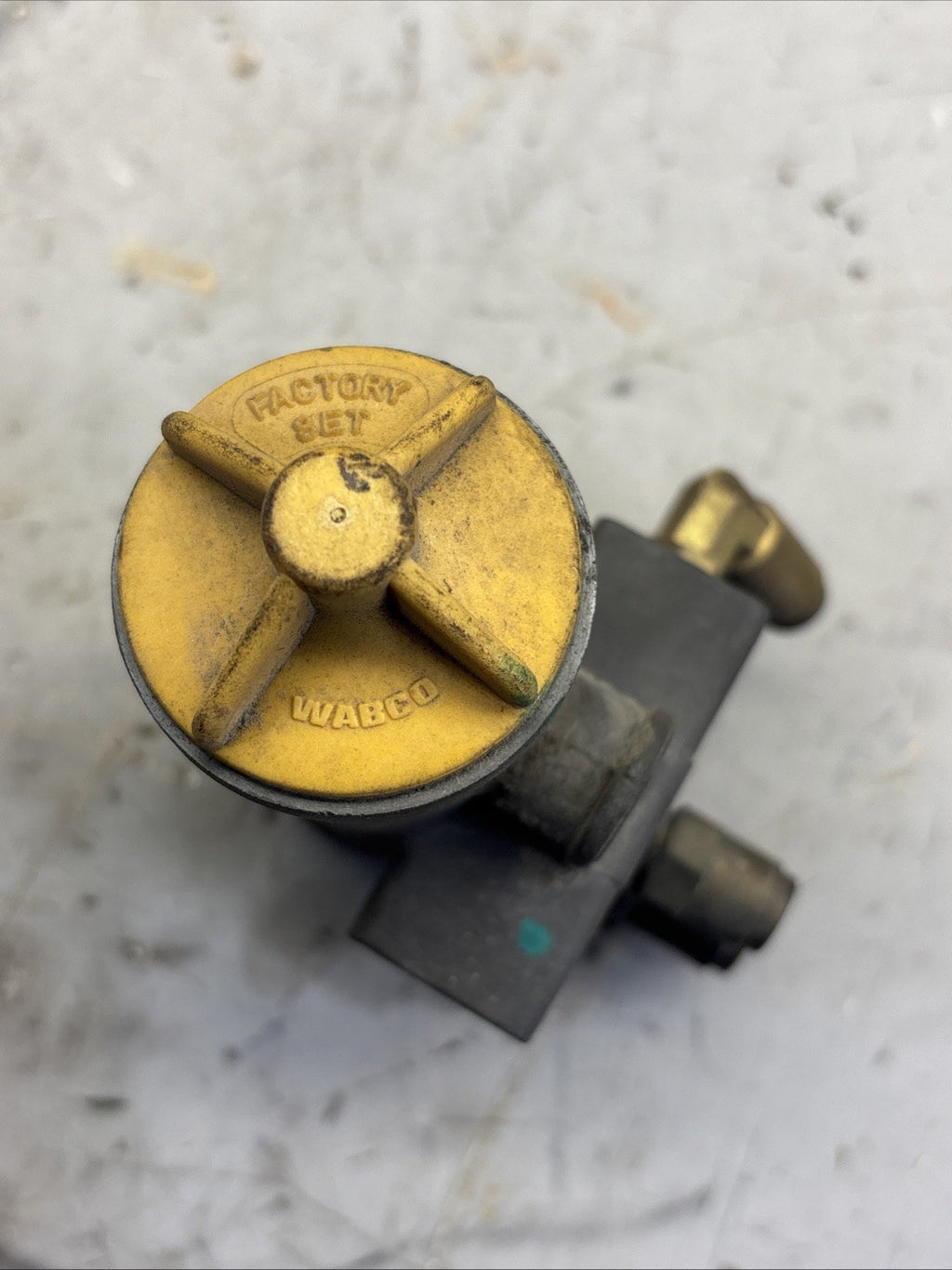 Mack Anthem Meritor Governor Valve 2019 OEM 4755150070 / 224A090318 / 298A09CF