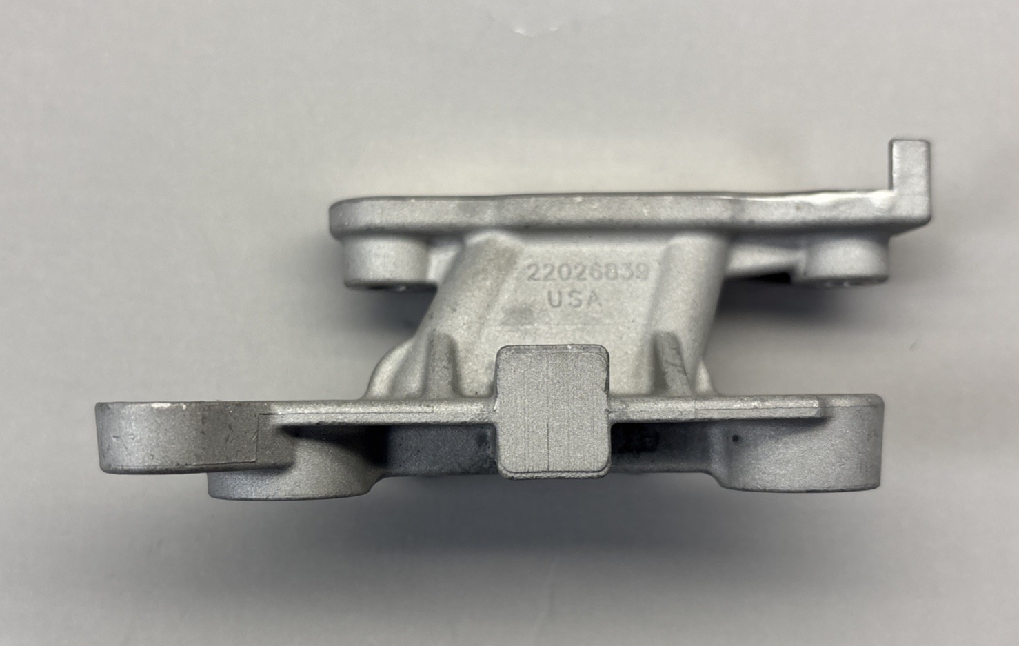 22026839 Volvo / Mack Truck Mounting Plate