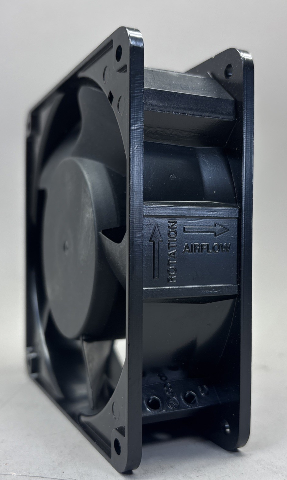 NEW DAYTON 4WT33 AXIAL FAN 240-220 VOLTS 60/50HZ