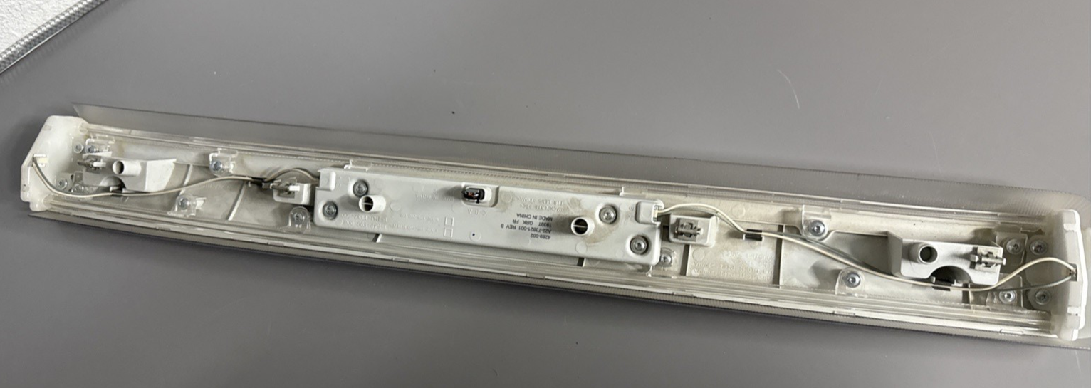 Freightliner Dome, Ambient Sleeper Light Right Hand Side A22-73821-001