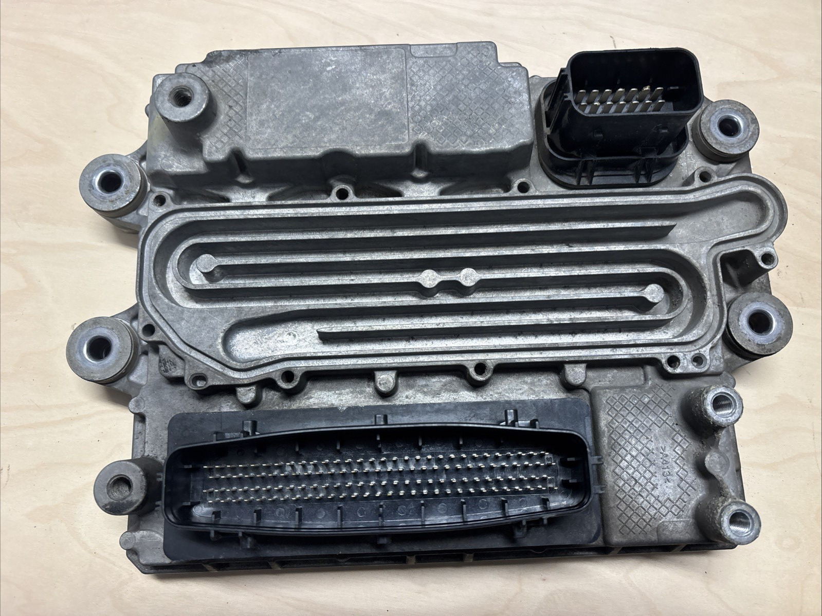 A 001 446 58 35 002 Detroit Diesel DD15 Engine ECM Computer A0014465835002