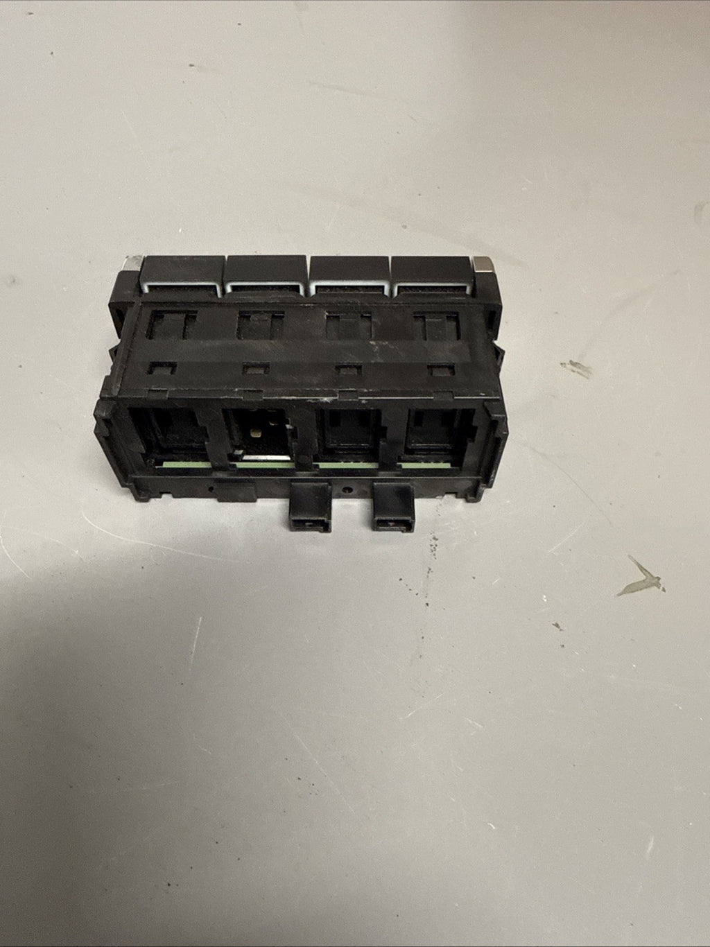 Freightliner Bunk Rocker Switch Panel A06-90732-001   7438