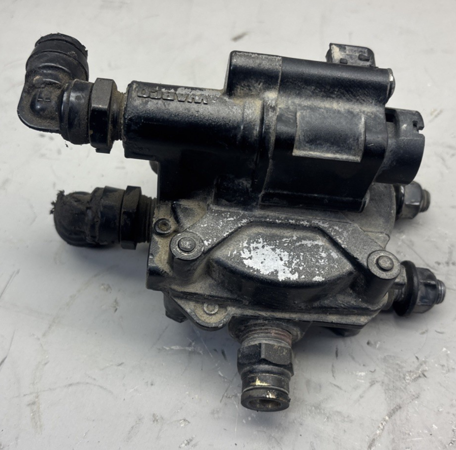 FREIGHTLINER CASCADIA REAR ABS BRAKE RELAY VALVE 4420010061 WABCO OEM