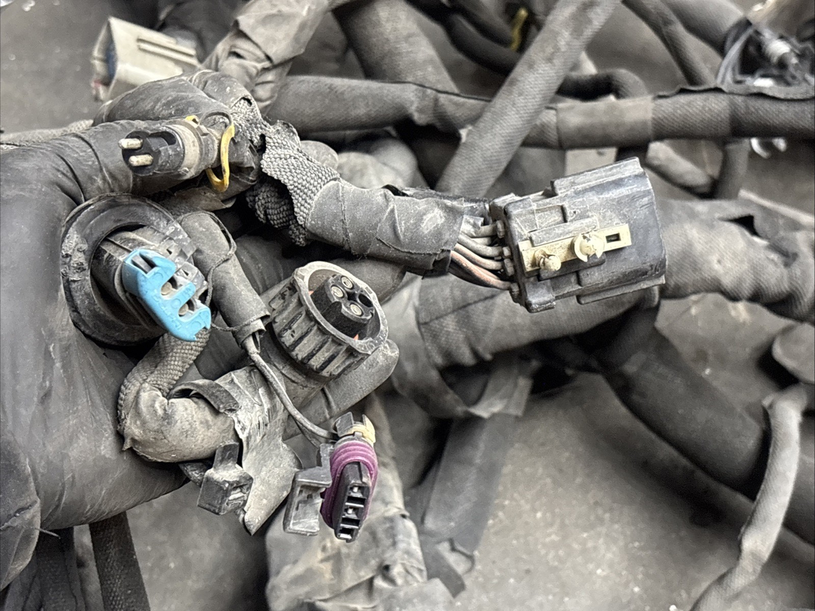 2018 VOLVO 23201065-01, 227199800,CAB TO CHASSIS WIRING HARNESS ,VIN 873572