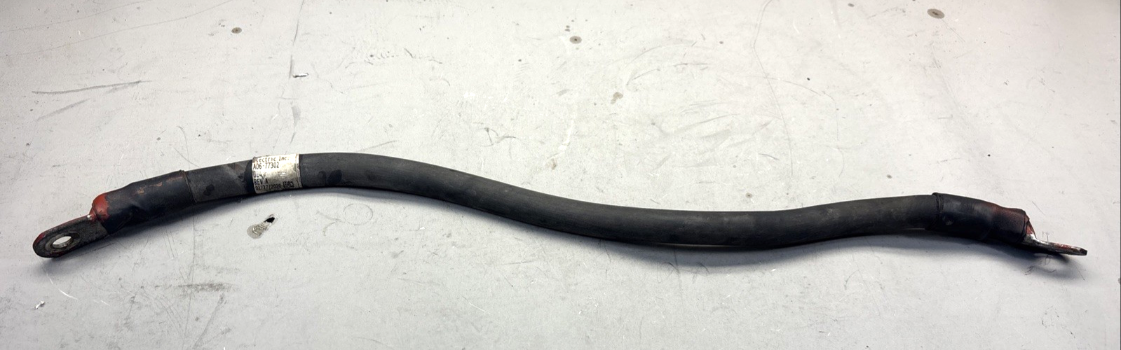 Freightliner Cascadia A06-77302 024 Battery Ground Cable OEM