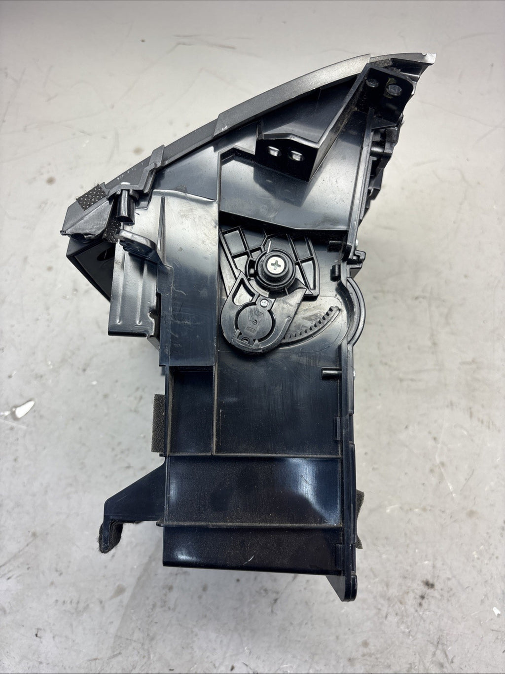 2011-2014 HYUNDAI SONATA CENTER CONSOLE STORAGE COMPARTMENT TRAY 84780-38000 OEM