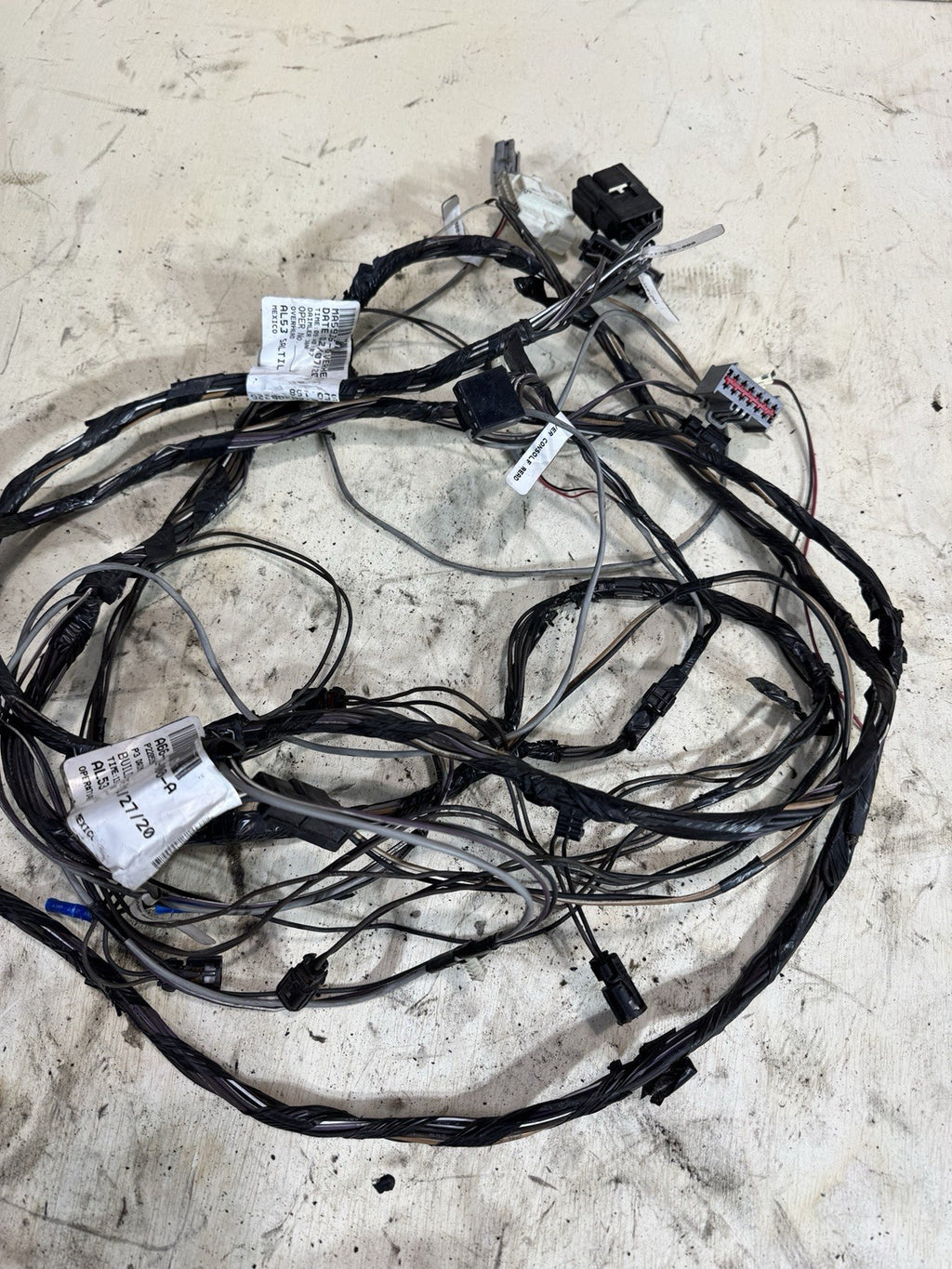 2018-24 FREIGHTLINER CASCADIA JUMPER WIRE WIRING HARNESS A66-06912-000-A OEM