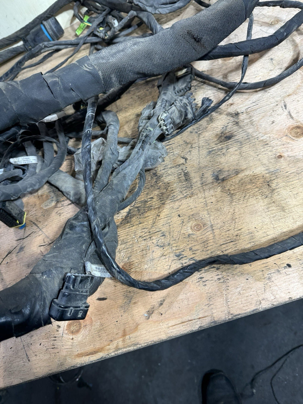 21 Kenworth T680 Chassis  Wires Harness A92-100991310000300 Genuine Paccar
