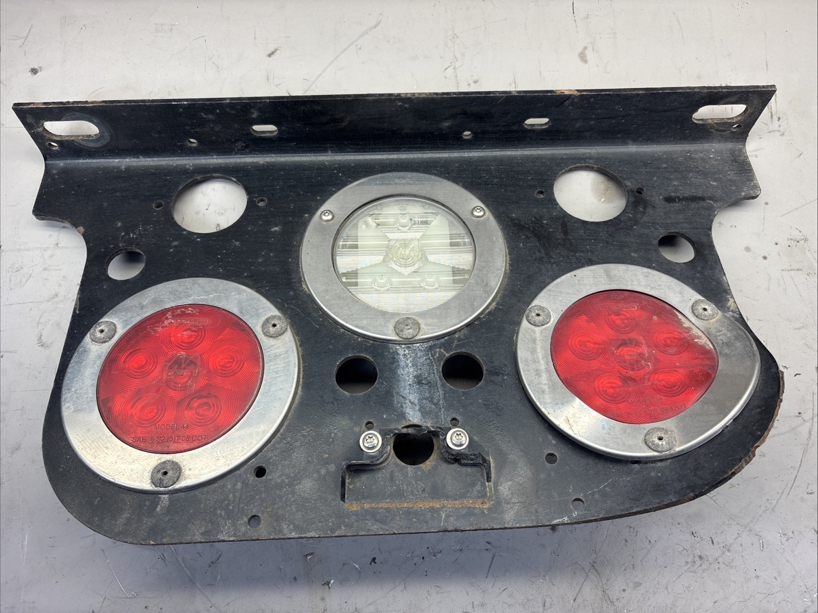 Freightliner 06-84022-000 Tail Light Mounting Bracket, Steel