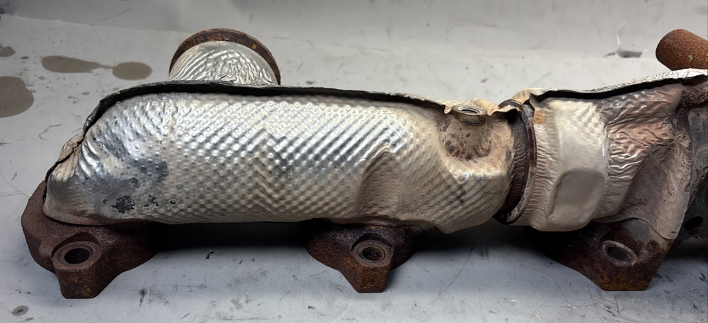 2019 Paccar MX13 Exhaust Manifold 2124731