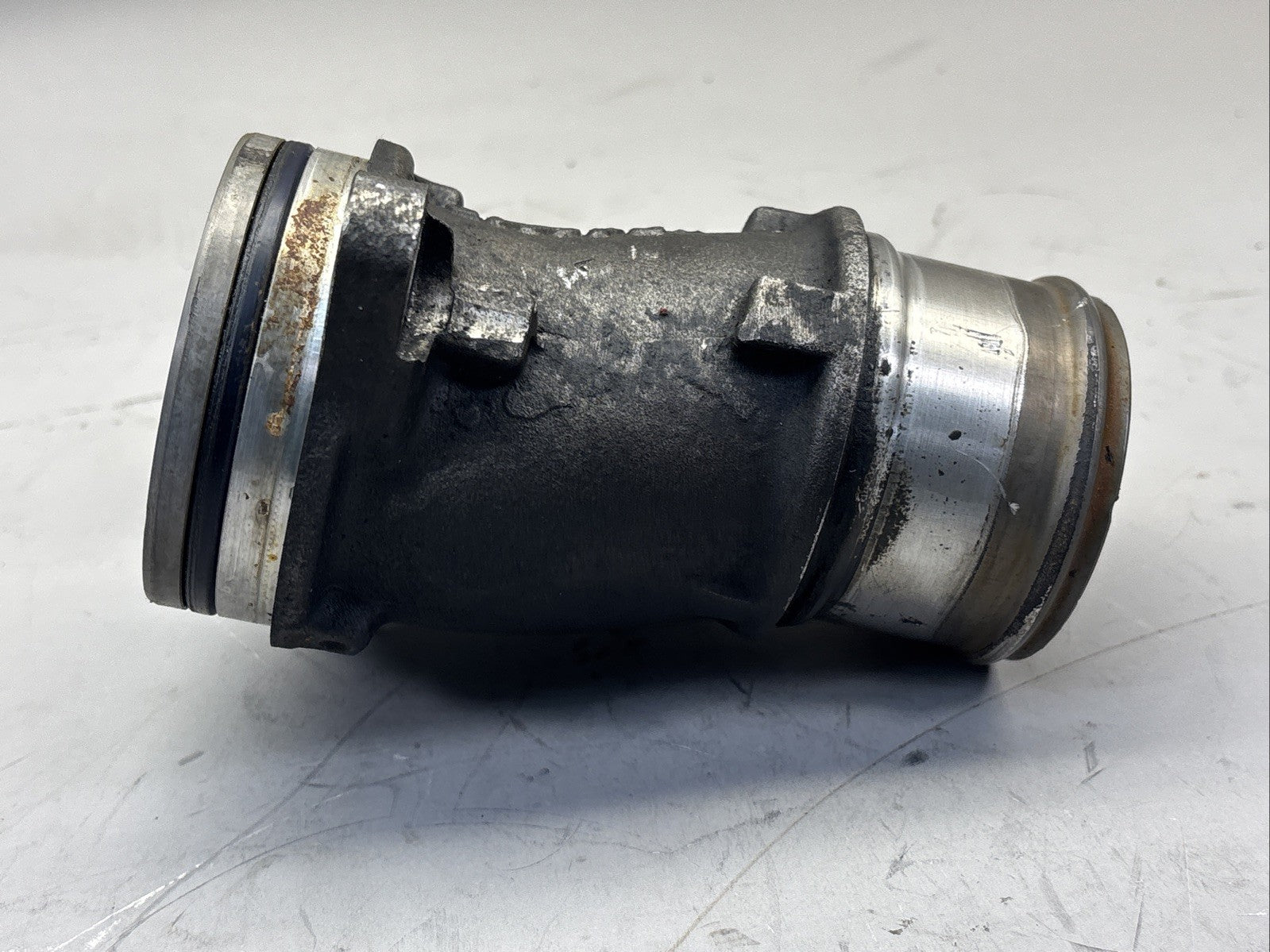 PACCAR COOLANT PIPE 2048384