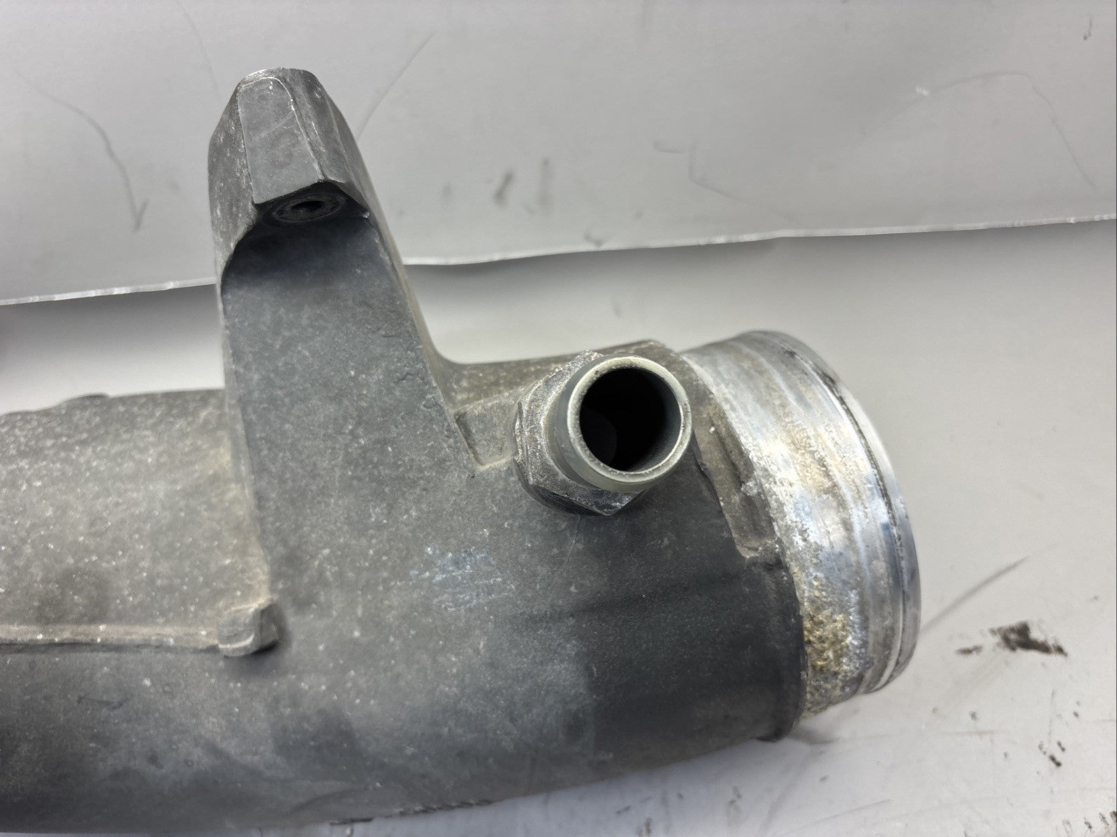 2019 MX-13 Paccar Turbo Connection Pipe OEM 2047760