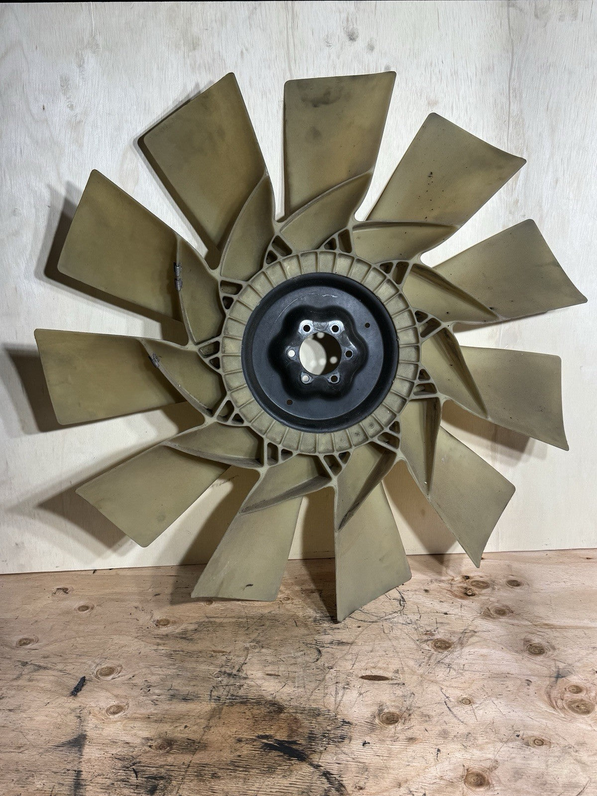 Cummins ISX15 Engine Fan Blade - Used | P/N 47354451006