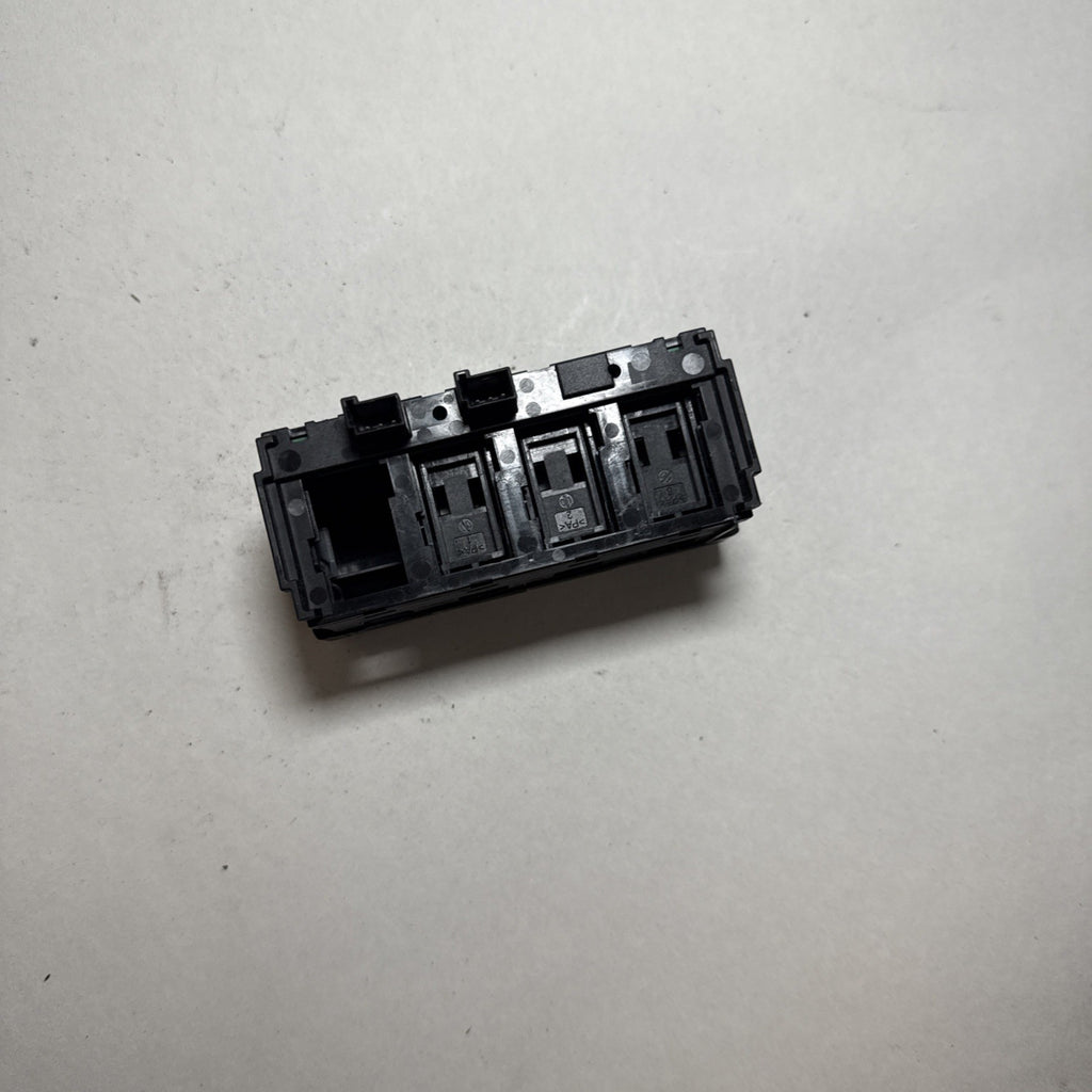 Freightliner OEM A06-90732-000 Sleeper Switch Panel