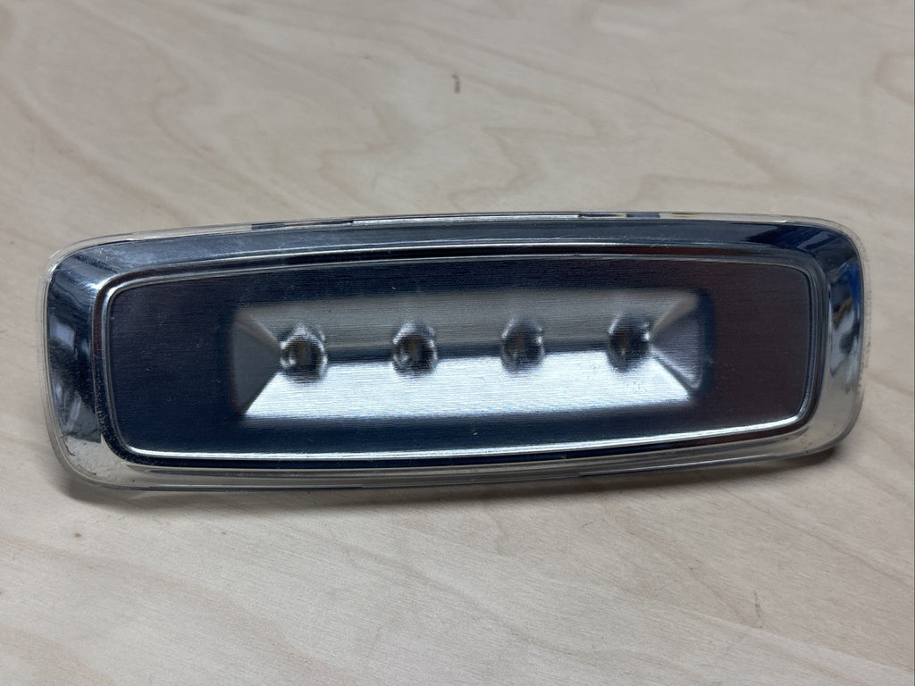 Paccar Peterbilt 579 Sleeper Dome Light  P54-1194-100