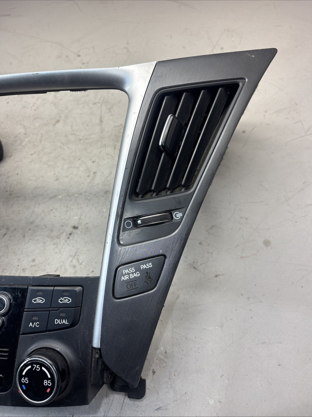 Hyundai Sonata AC Heater Climate Control Temp Unit Switch 97250-3QDA0 OEM