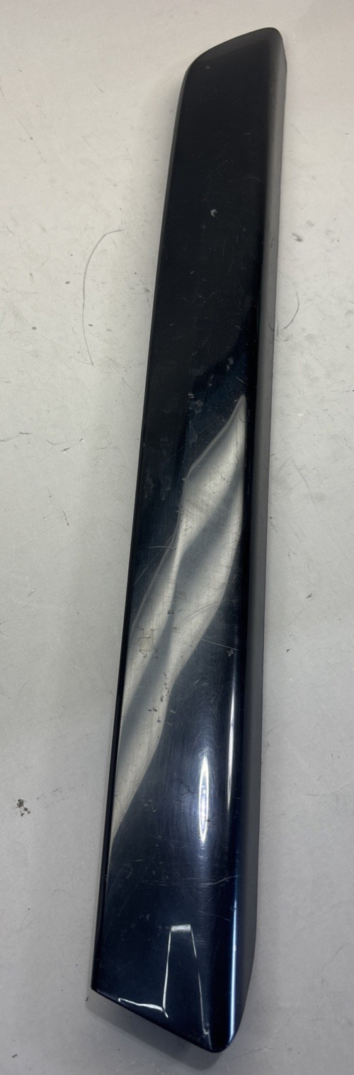 Freightliner LH Dark Tech Door Accent Trim P/N 18-68732-000  Door Trim *1858*