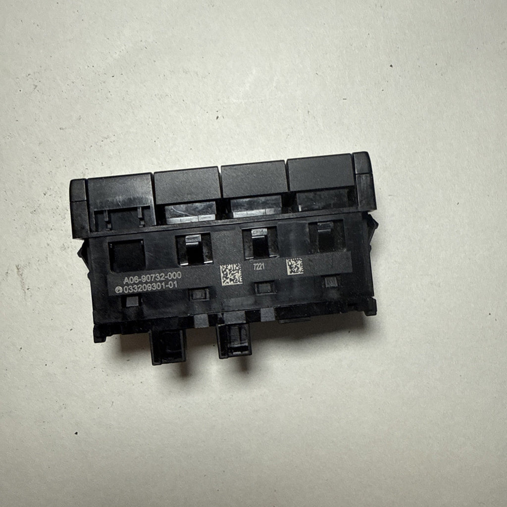 Freightliner OEM A06-90732-000 Sleeper Switch Panel