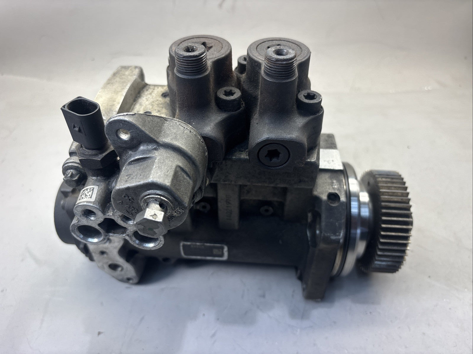 Bosch Diesel Fuel Injector Pump (0445 020 238) OEM 97078331