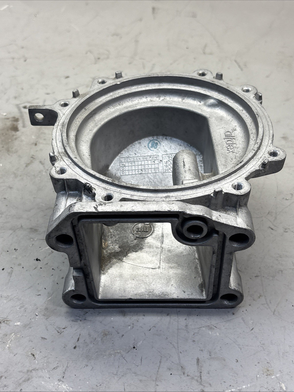 Genuine alfdex Volvo D13 Oil Crankcase Filter Separator HOUSING 22877306