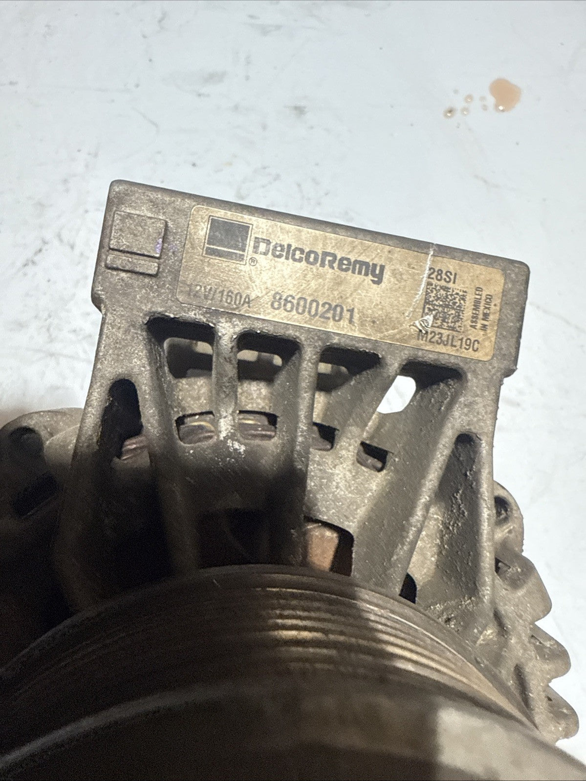 OEM Delco Remy 8600201 28SI 160A PAD Alternator w/ Remote Sense Cascadia DD15