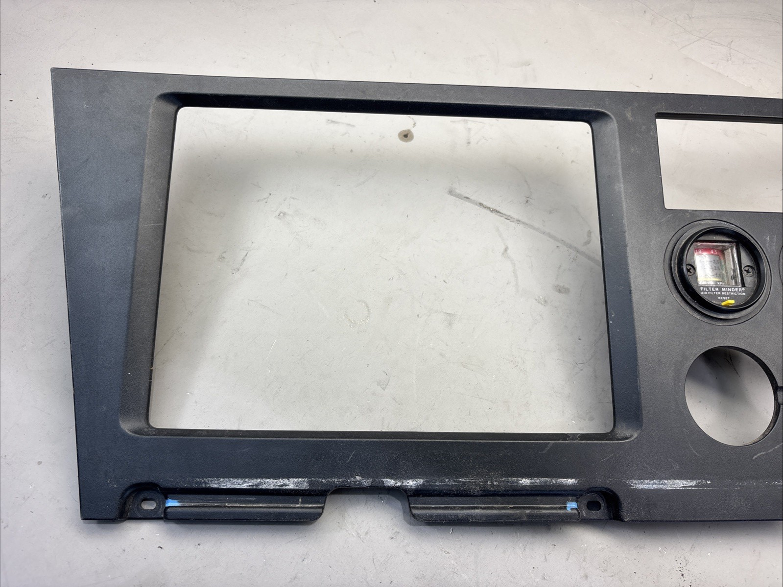 2018-2024 FREIGHTLINER CASCADIA DASH RADIO GUAGE PANEL BEZEL A22-73784-010