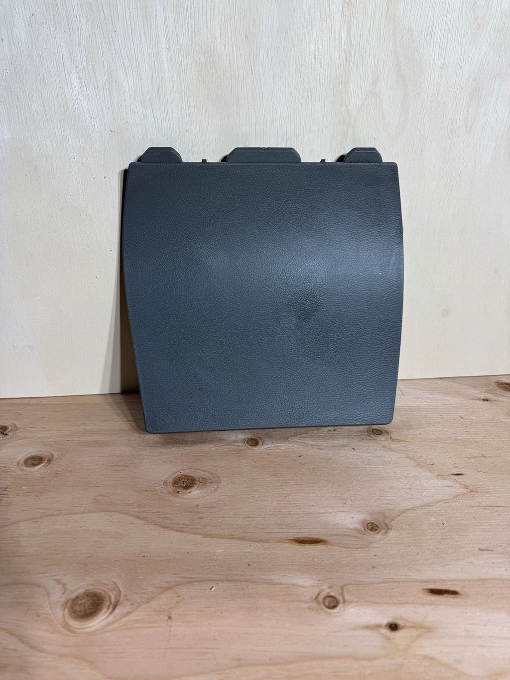 2021 Kenworth  T680  Paccar   Center Kick Panel   S60-1305-671