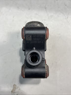 2020 FREIGHTLINER CASCADIA DEF PUMP VALVE WATER SUPPLY 04-33700  * 2616*