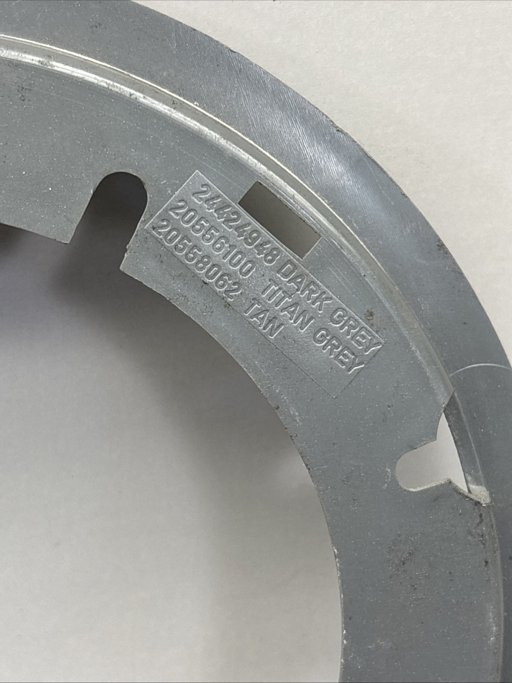 2018-2024 VOLVO VNL 860 FRONT LEFT SIDE SPEAKER COVER BEZEL TRIM 24424948 OEM