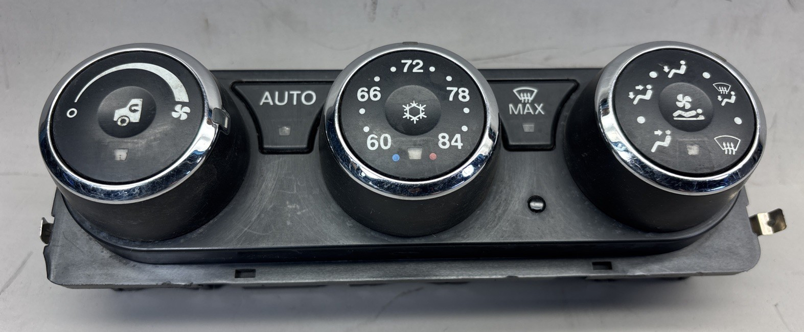 Peterbilt 579/Paccar Q21-6032-2341 H Climate Control