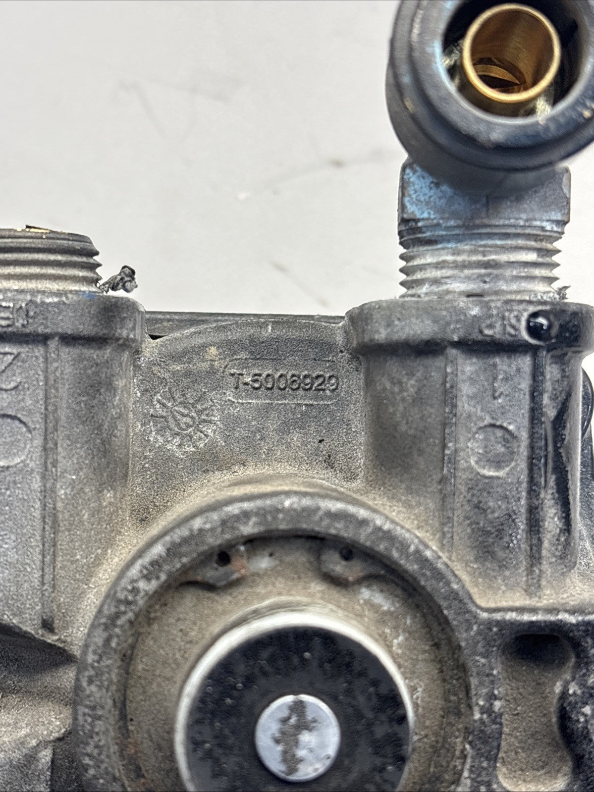 Bendix K071866 BRAKE RELAY AIR VALVE