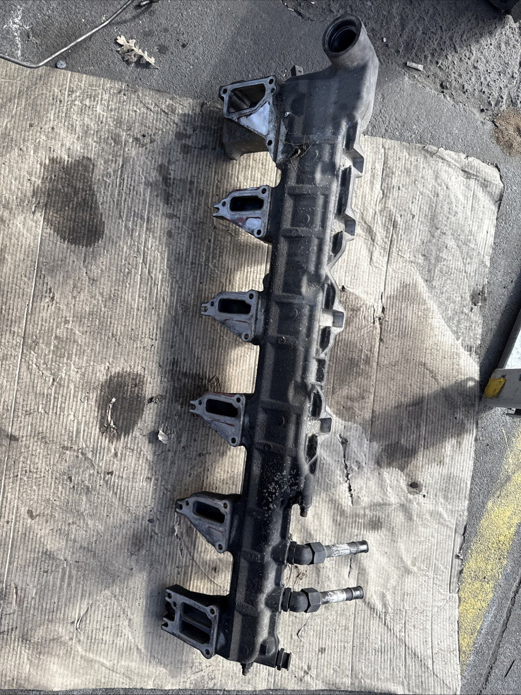 2018-2024 FREIGHTLINER CASCADIA 126 DETROIT DD15 EGR COOLER MANIFOLD OEM