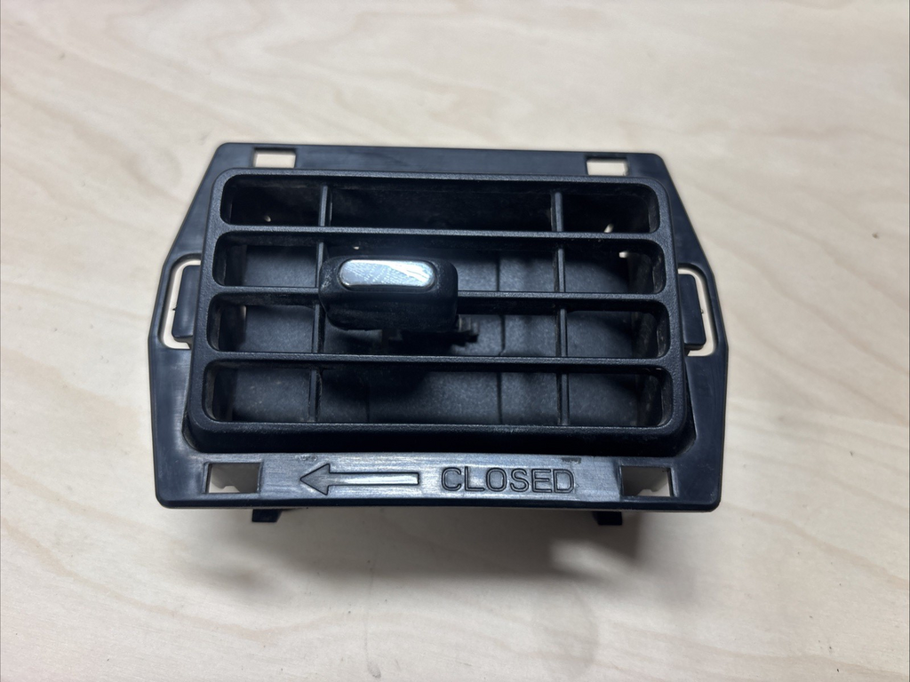 New Peterbilt 579 HVAC Left Most Dash Louver Vent S45-6035 REV B (Paccar)