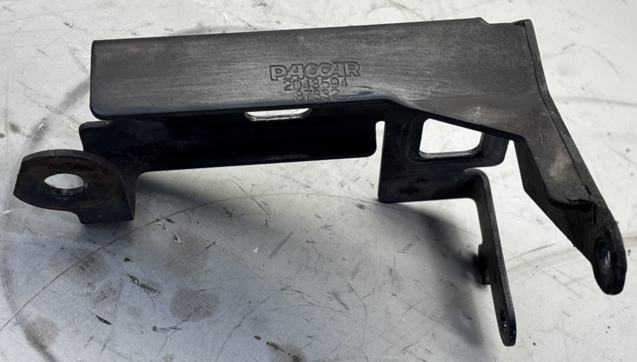 2019 Paccar MX13 Engine Bracket 2043594 (502-18580)