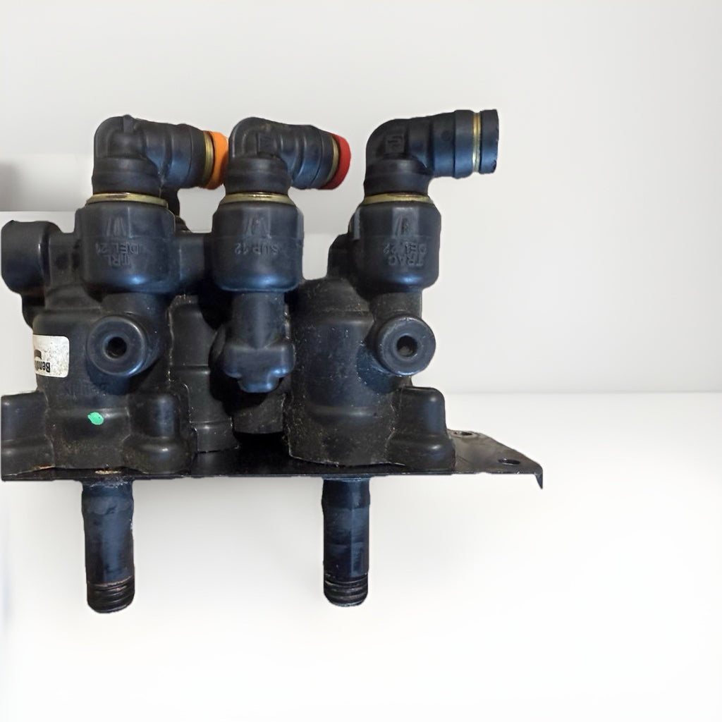 2016 FREIGHTLINER BENDIX AIR BRAKE VALVE ASSEMBLY 5018303 OEM