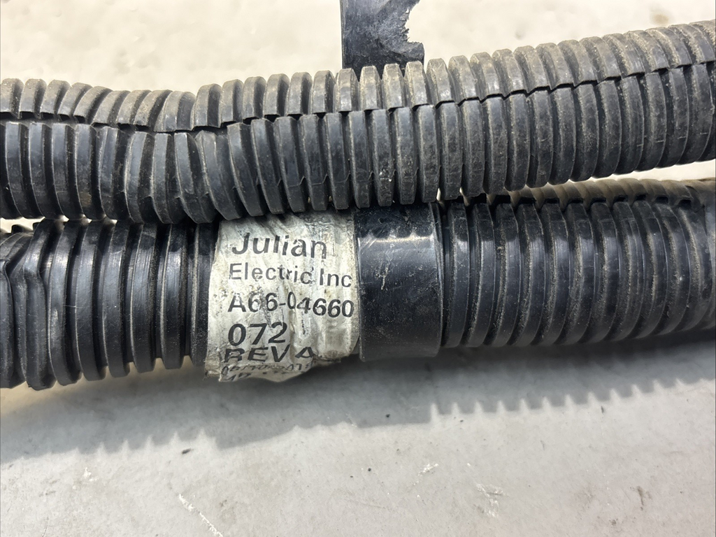 FREIGHTLINER CASCADIA 126 BATTERY NEGATIVE GROUND WIRE CABLE OEM 72/144 INCH