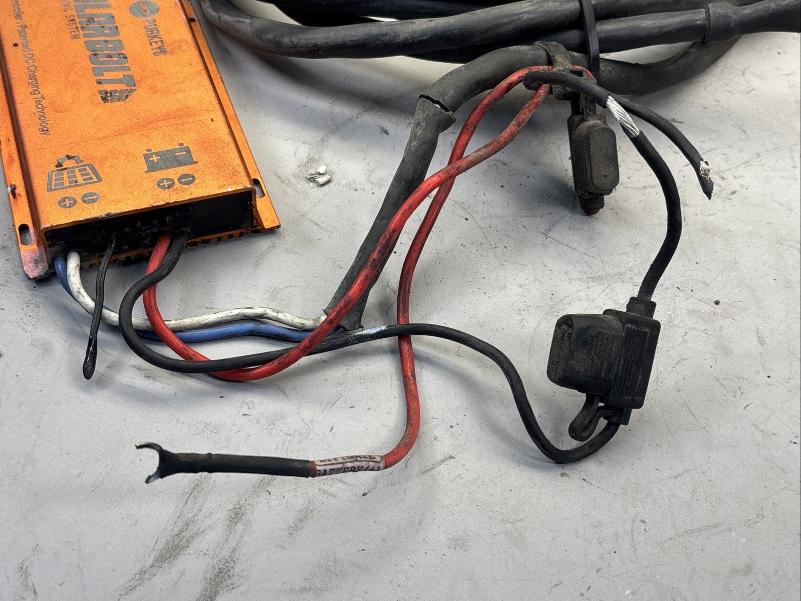 SOLARBOLT CHARGING SYSTEM MPPT CONTROLLER GEN4 MPL2415 DG V030500