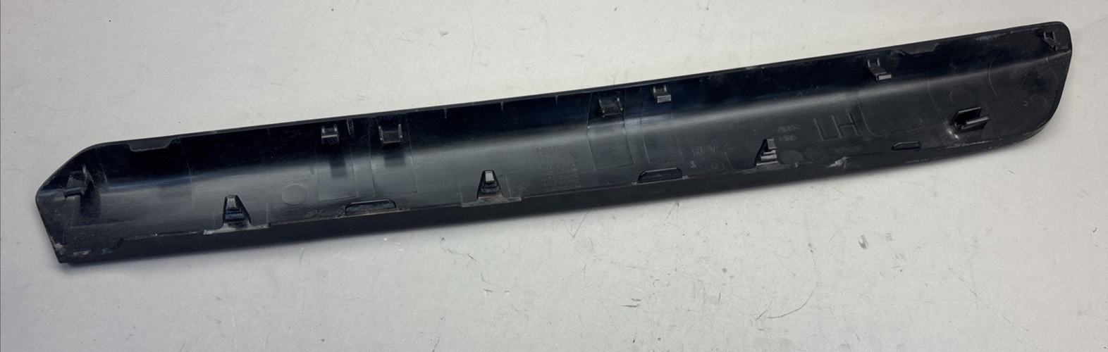 Freightliner LH Dark Tech Door Accent Trim P/N 18-68732-000  Door Trim *1858*