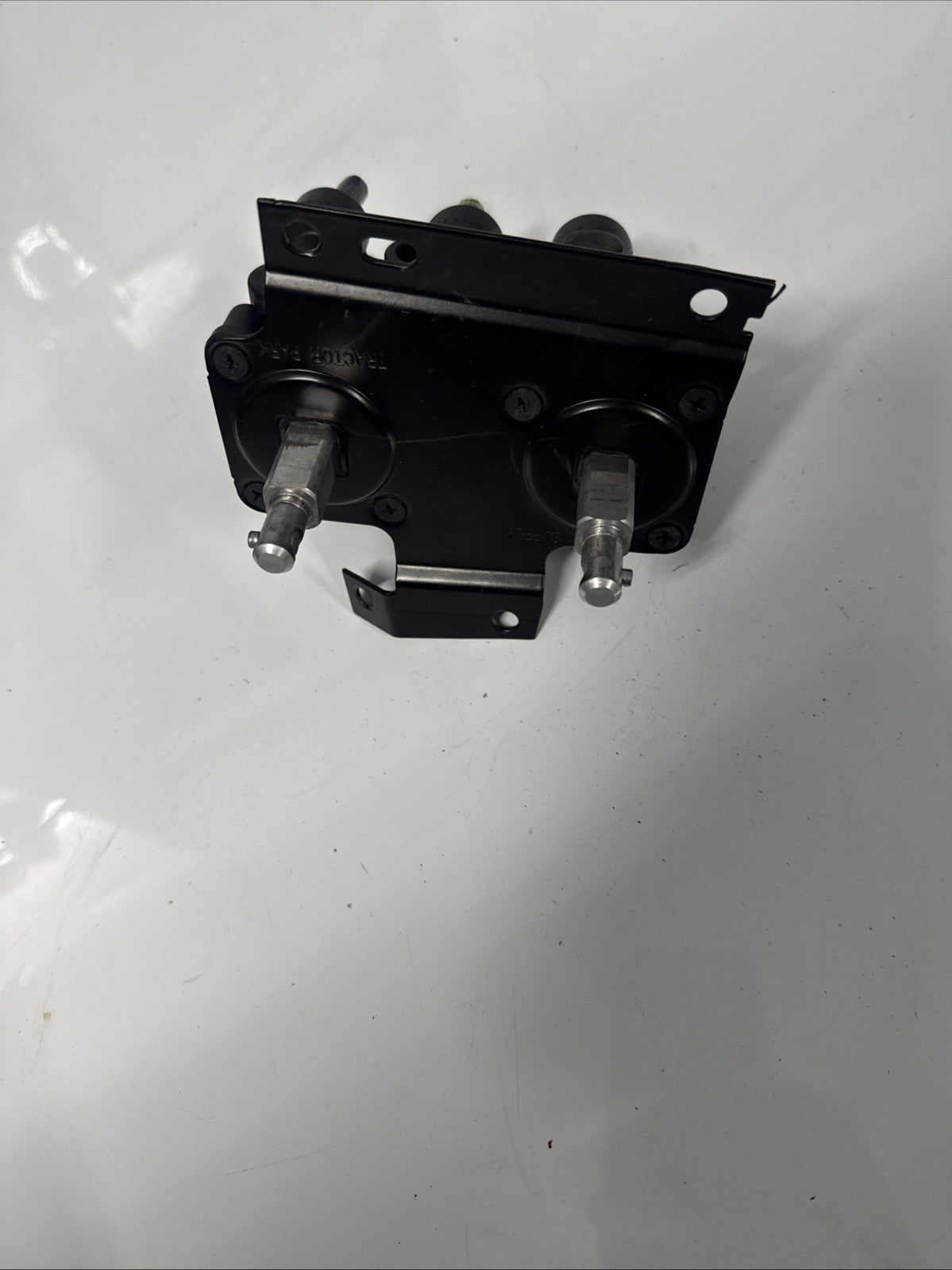 MERITOR WABCO PARKING AIR BRAKE VALVE RKN20619 VOLVO 3175705