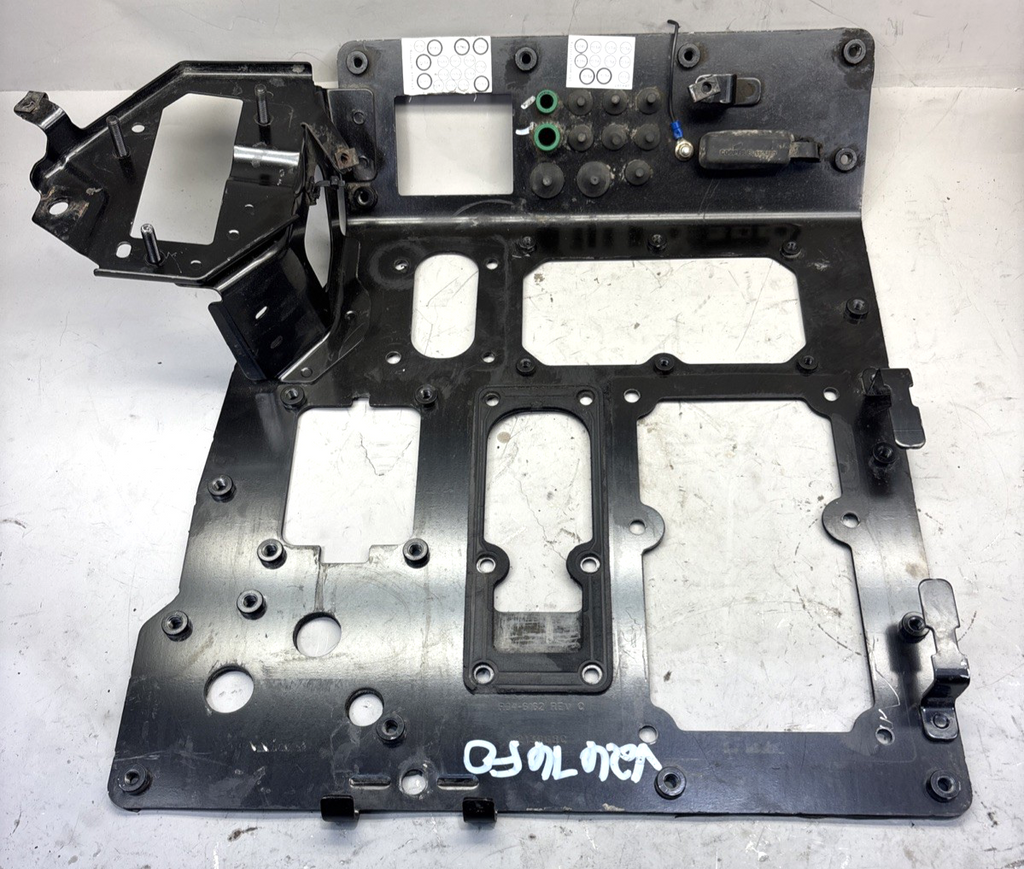 PETERBILT 579 PACCAR CAB FIREWALL BULKHEAD ASSEMBLY R64-6162