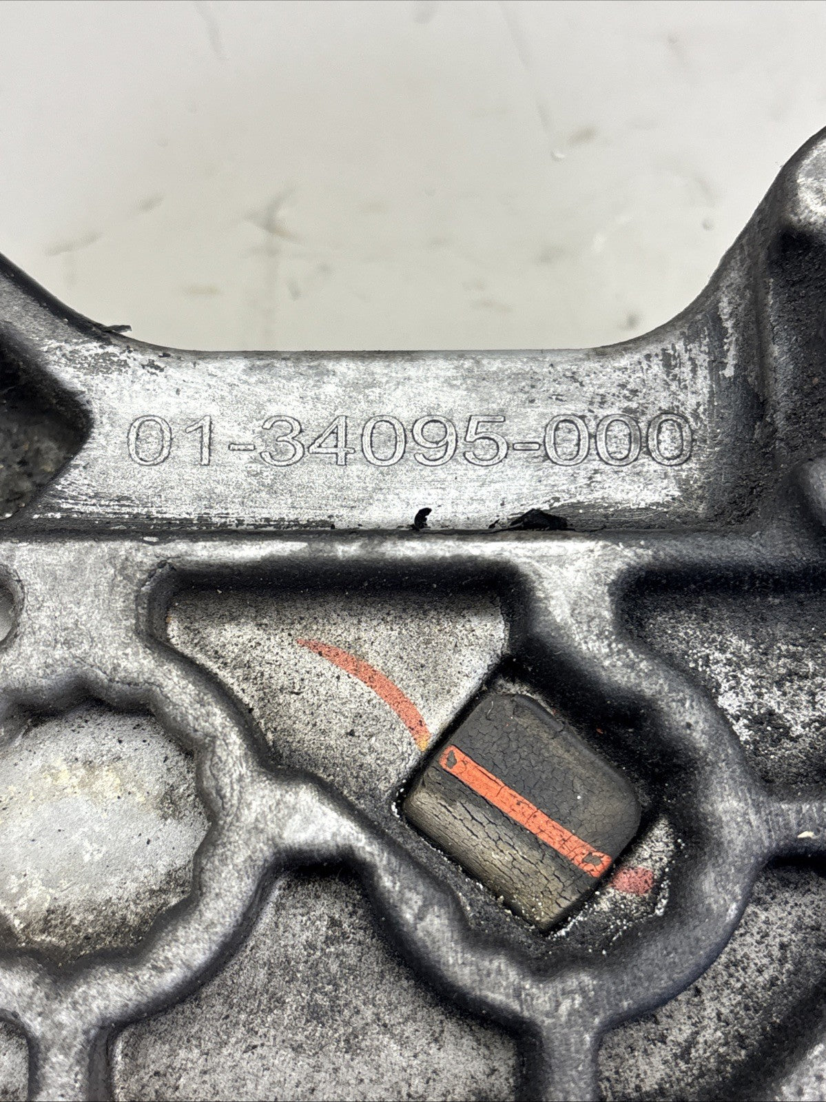 2018-2024 FREIGHTLINER CASCADIA 14.8L DD15 FRONT LEFT SIDE ENGINE MOUNT OEM