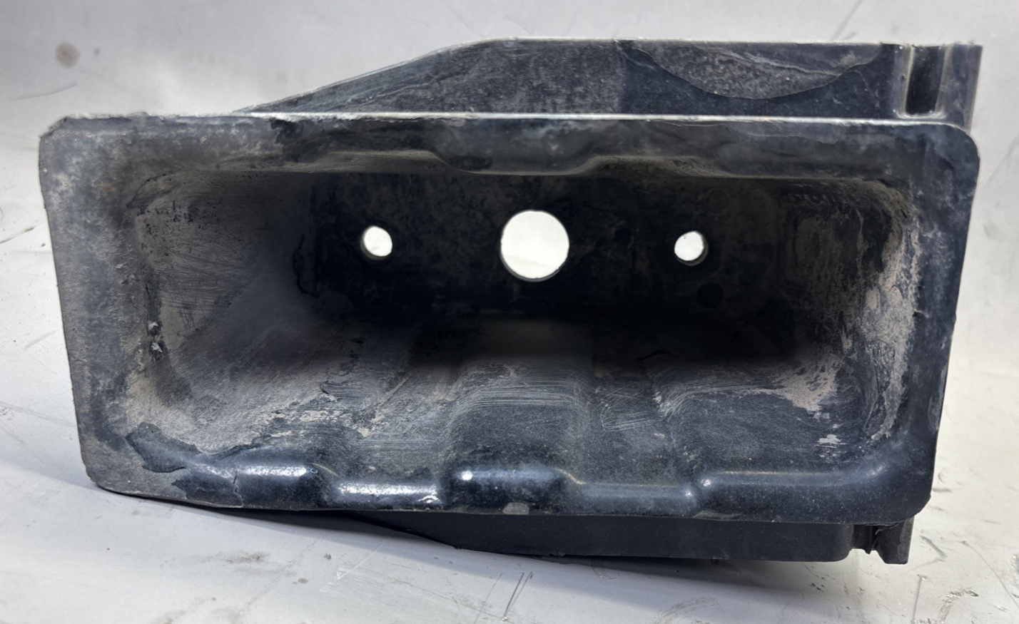 2008-2017 FREIGHTLINER CASCADIA 125 FRONT BUMPER BRACKET MOUNT 21-27302-000 OEM
