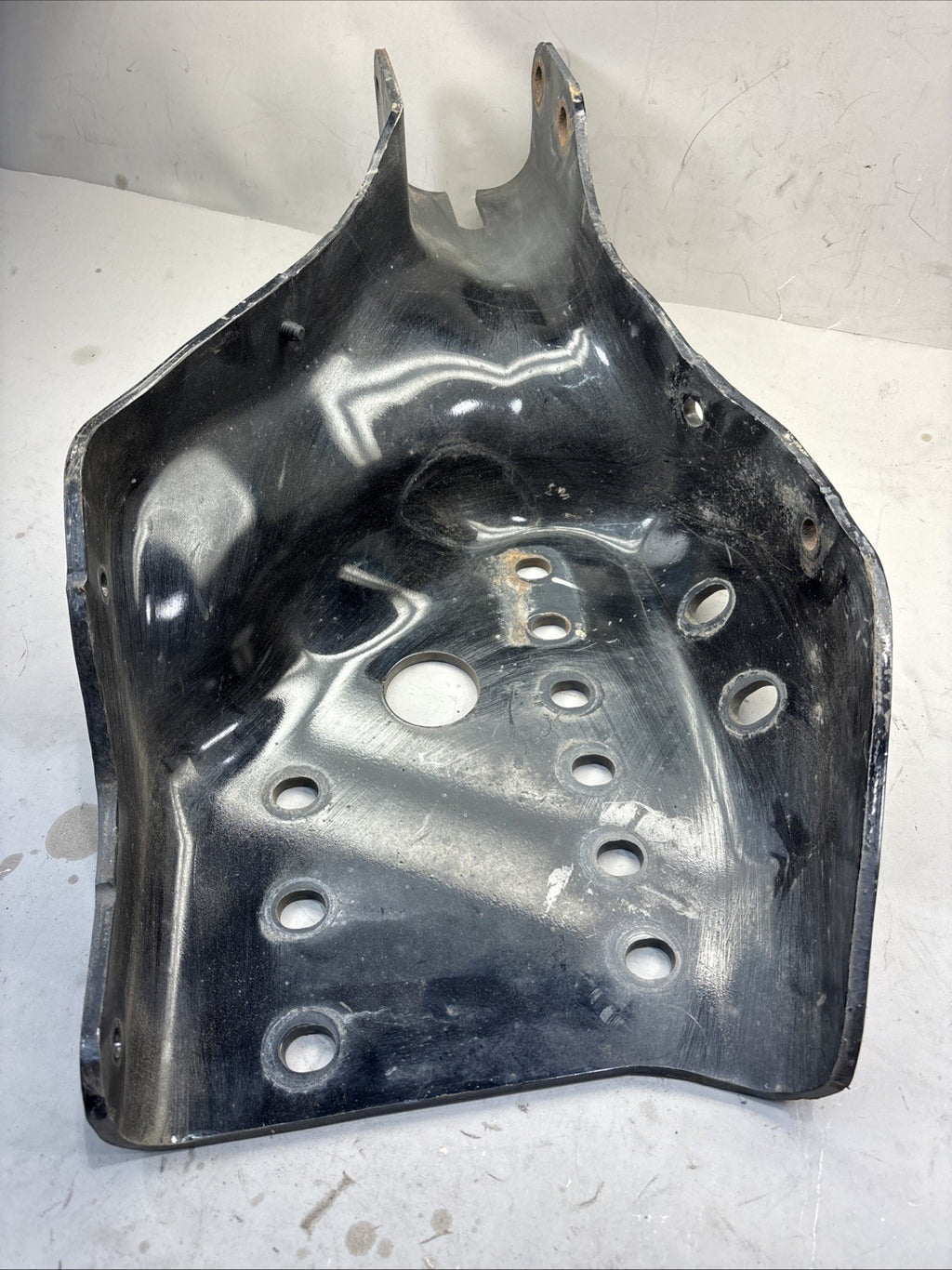 2018-2025 FREIGHTLINER CASCADIA RIGHT FRAME HORN BUMPER BRACKET 15-28666-001 OEM