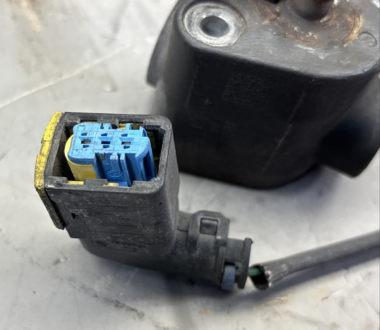 1832311 Geniune Paccar Doser Injection Module for MX13
