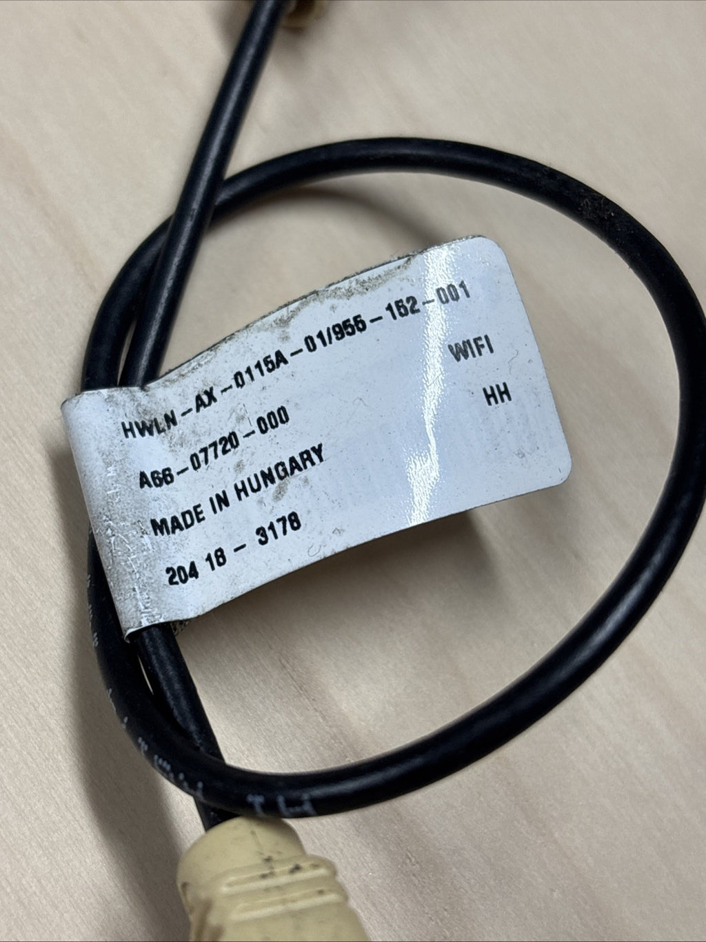 FREIGHTLINER A66-07720-000 - Antenna Cable - 300 mm Cable Length