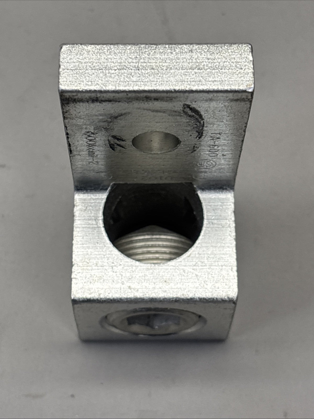 ILSCO TA-600 TA600 Aluminum Mechanical Lug 3/8” Bolt 600Kcmil 600MCM-2 lot of 5