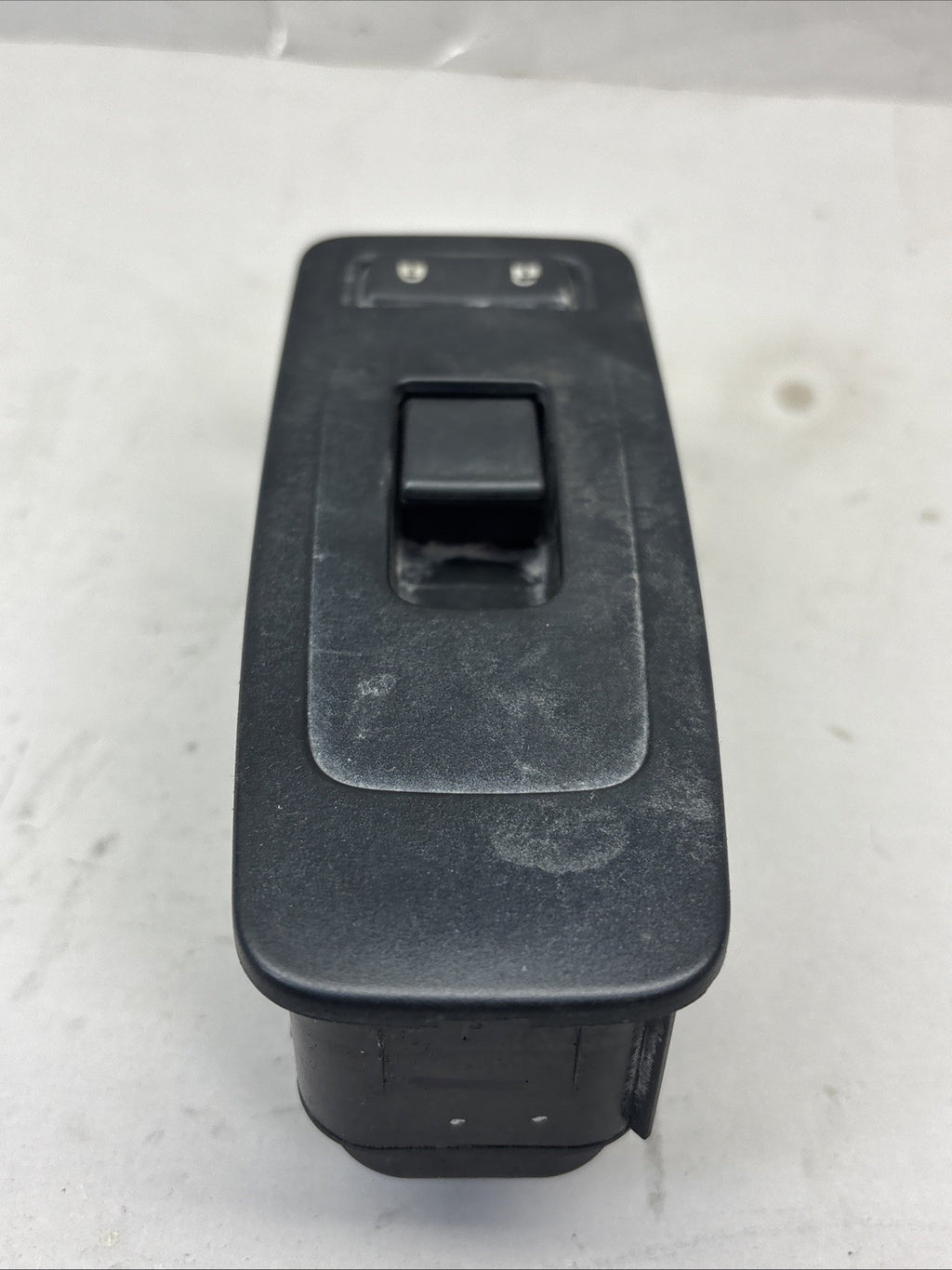 PACCAR Kenworth Window/Door Control Switch, Pass. Side PN: P21-1050-1102