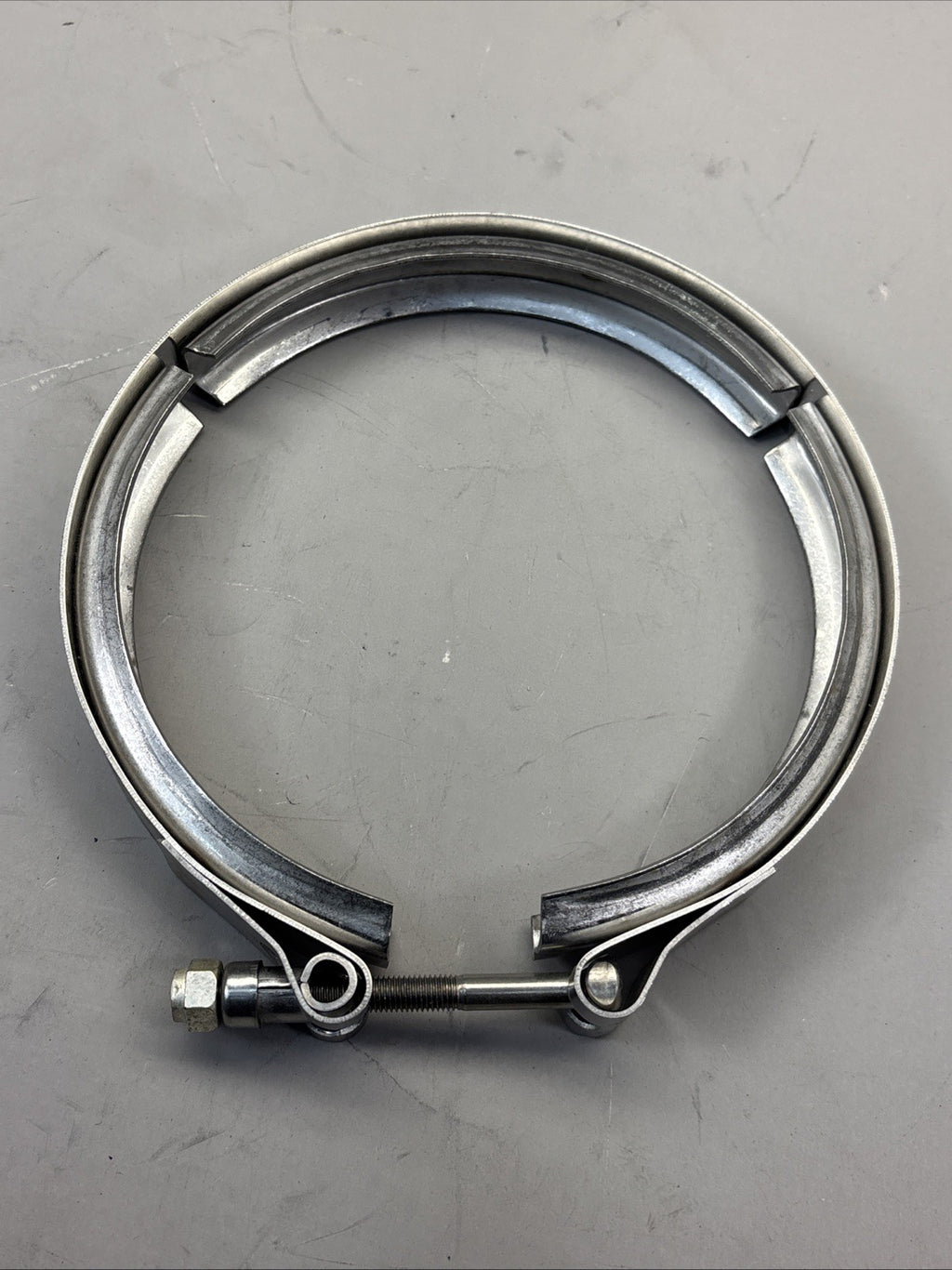 OEM MACK/VOLVO EXHAUST V-CLAMP P/N 21021850 / R.G.RAYO10769/ 010769
