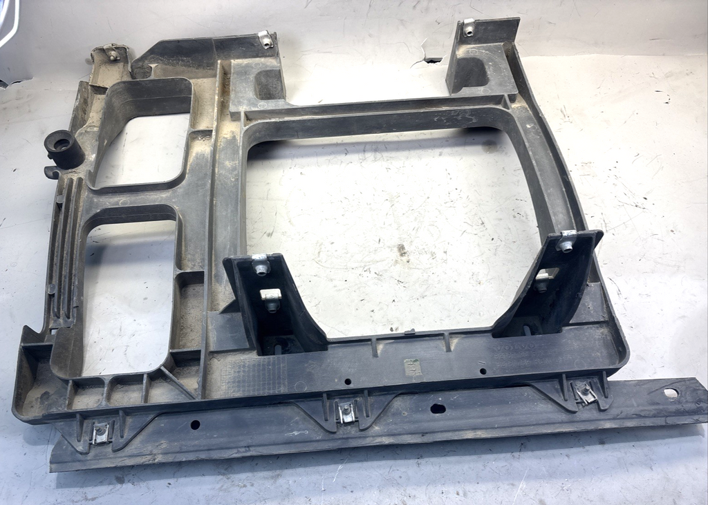 82789505 Body Support for Volvo