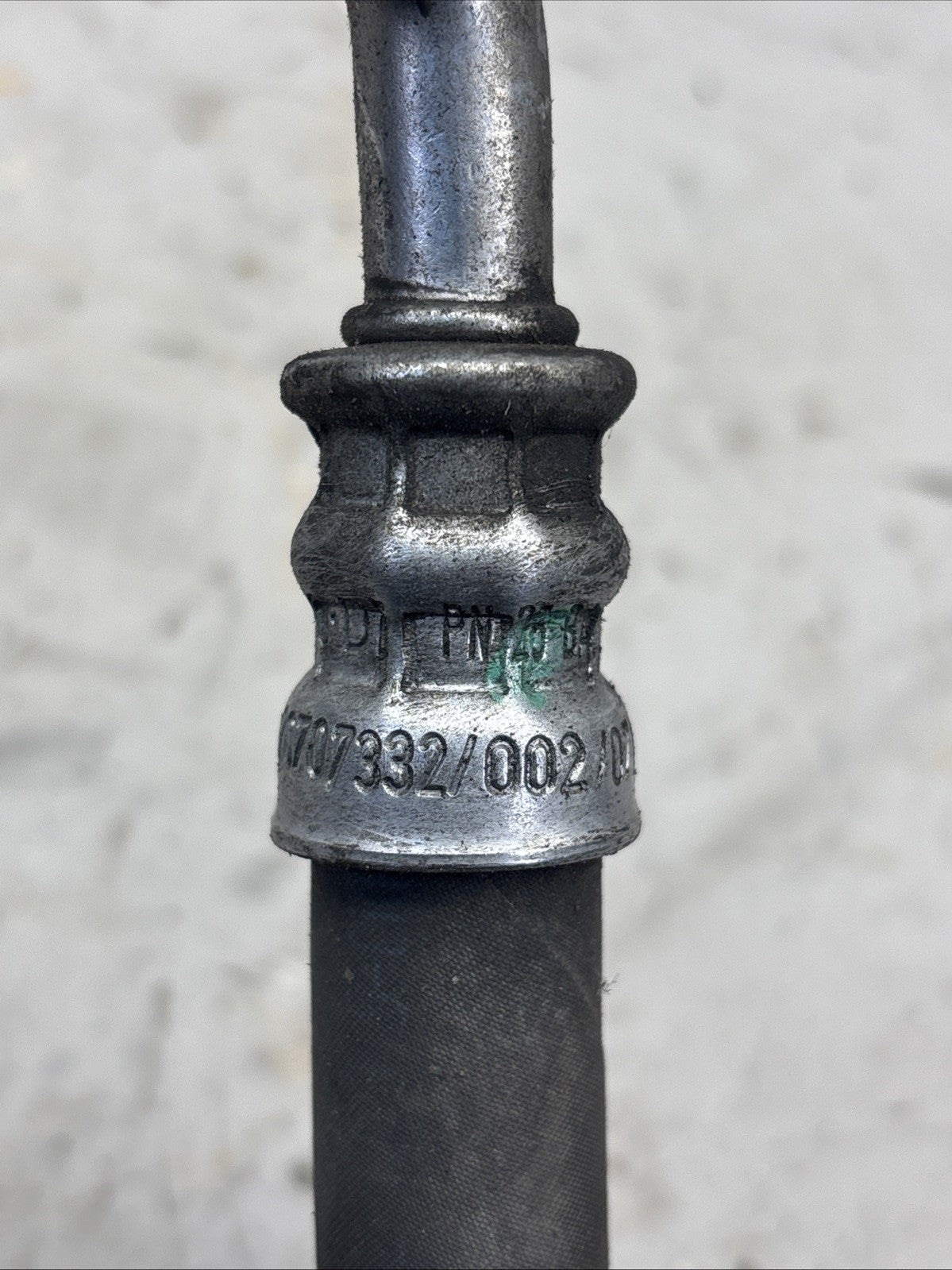 FREIGHTLINER CASCADIA 126 HIGH PRESSURE FUEL LINE A4720707232 002 071 OEM